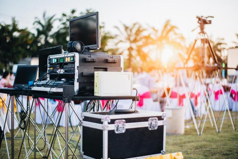 Faut-il prévoir une animation DJ pour son mariage à Erstein ?